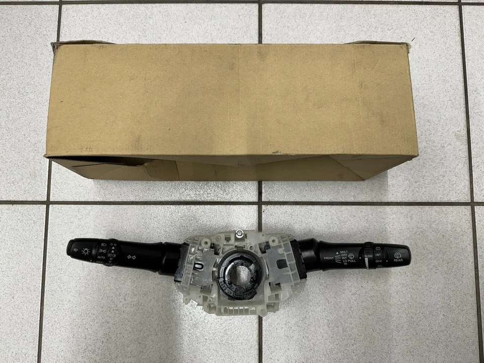 NEW GENUINE CITROEN C-CROSSER / PEUGEOT 4007 MULTIFUNCTION CONTROL UNIT (6242AG) - Image 1 of 2