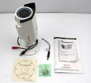 Honeywell | HB75H | True Day/Night IR 700TVL Bullet Camera - Picture 1 of 8