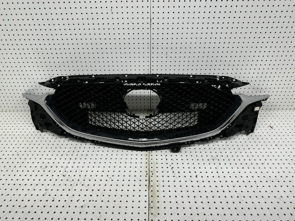 2017 2018 2019 2020 2021 Mazda CX-5 Front Chrome Grille OEM Foto 1 de 4