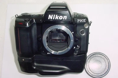 Nikon F90X 35mm SLR Film Camera Body + MB-10 Battery Grip Fully working - Image 1 of 4