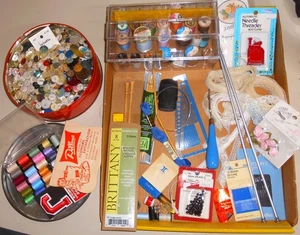 Bulk Collection Sewing Items Sewing Tools Notions Thread LOTS of Buttons - Picture 1 of 1