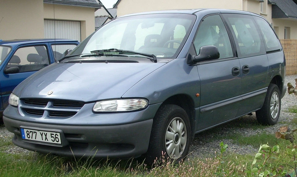 CHRYSLER VOYAGER MKIII 1996-2000 MANUALE D'OFFICINA O RIPARAZIONE IN SPAGNOLO - Immagine 1 di 1