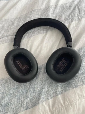 JBL LIVE 660NC HEADPHONES Black - Image 1 of 3