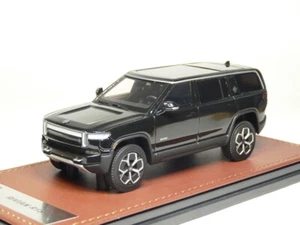 GLM 111001 1/43 2022 Rivian R1S Electric Truck Resin Model Car - Picture 1 of 3