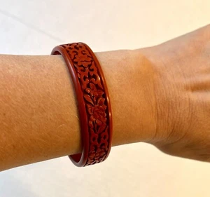 Red Floral Engraved Cinnabar Bangle Bracelet 8” Pre Owned 5/8” Wide 1oz Vtg - Picture 1 of 24