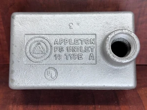 Appleton FSA-1-50 1/2" Cast Iron Device Box 1-Hub 1-Gang Outlet Unilet Condulet - Picture 1 of 2