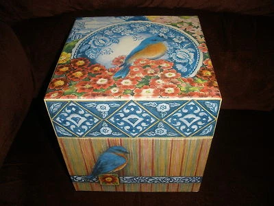 Bob's Boxes Primroses 8" X 8" X 8" - Image 1 of 4