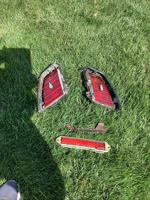 Lanternas traseiras Monte-Carlo 1974 - Imagem 1 de 4