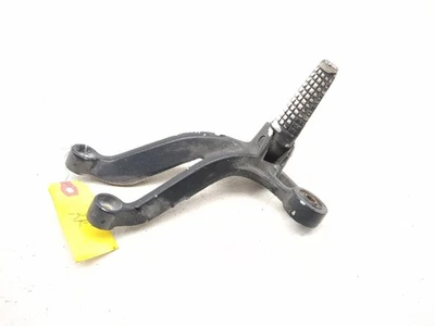 Pé traseiro direito passageiro Suzuki GSXR 600 750 01-03 - Imagem 1 de 4