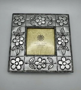 Decorative Silver Daisy Metal Floral Picture Frame Hammered 3.5” X 3.5” Photo - Picture 1 of 5