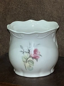 Donegal Parian China Irland Rose Cache Topf - Bild 1 von 8