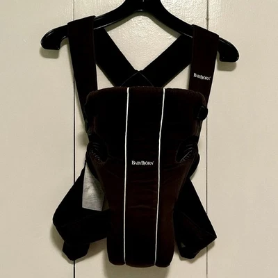 Baby Bjorn оригинальная детская переноска простой в использовании классический дизайн черный хлопок 8-25 фунтов. - Изображение 1 из 4