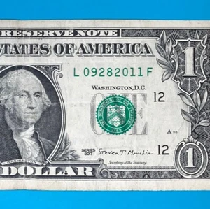 September 28, 2011 (L 09282011 F) BIRTHDAY Note $1 One Dollar Bill - Picture 1 of 4