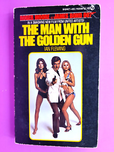 L'homme au pistolet d'or James Bond 007 cravate de film en livre de poche