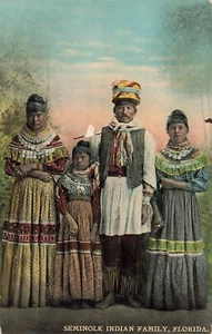 LP68 Florida Seminole Indian Family 1910  Postcard - Picture 1 of 2