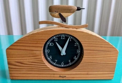 Reloj de Pared KICORI Ballena Ancho 300 x Profundidad 60 x Altura: 210 mm Hecho a Mano Foto 1 de 4