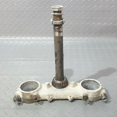 ♻️ Kawasaki KLX 650 1993 - 1996 Bottom Yoke Lower Fork Clamp ♻️ - Image 1 of 4