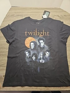 Official Twilight Saga Adult XL Black, Short Sleeve T-Shirt New With Tags - Picture 1 of 9