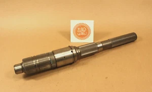 81-88 NP208C Transfer Case Main Shaft 32 Spline Chevy GM OEM - Picture 1 of 4