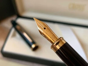 Vintage Cross Century II Green Marble Fountain Pen 18K Gold Fine Nib NEW in BOX - Picture 1 of 7