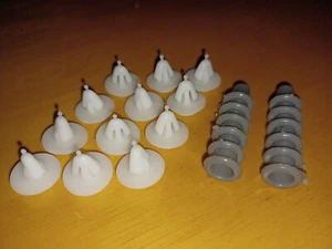 VOLKSWAGEN / VW GOLF / JETTA MK2 MOULDING CLIPS - ONE DOZEN (12) - Picture 1 of 1