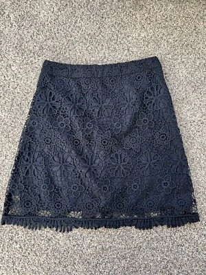 Minifalda Hollister azul marino de encaje floral con cremallera trasera talla 00 Foto 1 de 4