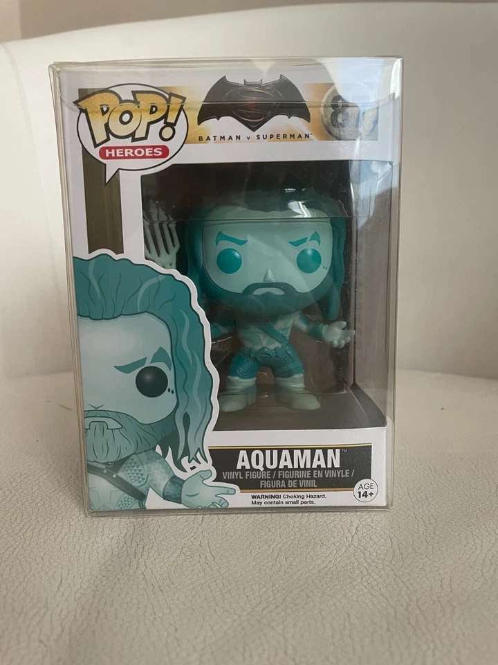 EXCLUSIVE HOT TOPIC DC COMICS BATMAN VS SUPERMAN AQUAMAN #87 - Imagen 1 de 4