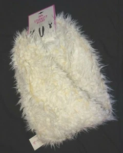 Justice Eternity Scarf Ivory Fluffy Furry 9" long 8" wide New 2018 - Picture 1 of 5