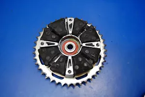 1996 95-21 VIRAGO XV250 V STAR REAR WHEEL CLUTCH HUB SPROCKET 5Y1-25366-10-00 - Picture 1 of 18