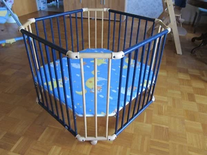 Laufstall \ Laufgitter von Geuther, 96 cm x 96 cm, sehr guter Zustand - Bild 1 von 2