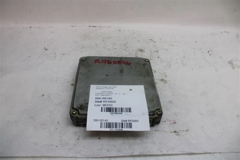 Computadora ECU ECM TOYOTA CAMRY SOLARA 1999 99 8966106671 1160896 Foto 1 de 4