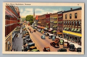 Cartolina di lino Brattleboro Vermont VT Main Street View auto negozi 1930-45 - Foto 1 di 2