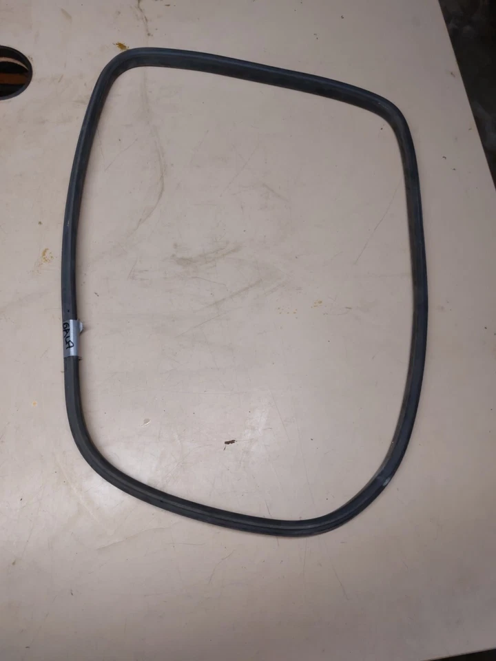 Junta ventana trasera derecha ford galaxy 2 wa6 3ª fila  Foto 1 de 1