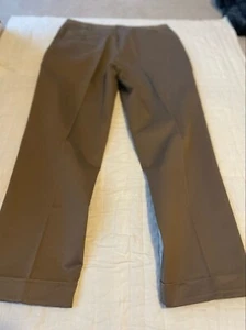 Jos. A Bank Traveler Collection Khaki 35W x 31L 100% Cotton EUC - Picture 1 of 11