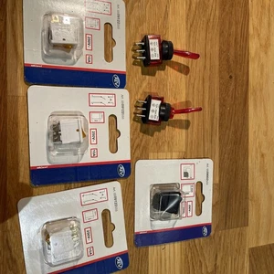 Düwi 9002 Einbau Wippschalter 250V ~ 10A  13x19 mm 1-polig EIN/AUS 4 +2 Stück - Bild 1 von 6