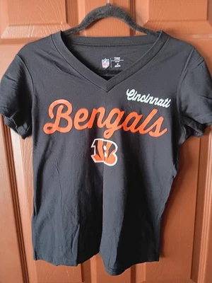 NFL Team Apparel - Cincinnati Bengals -  Women's M Short Sleeve - Image 1 of 2