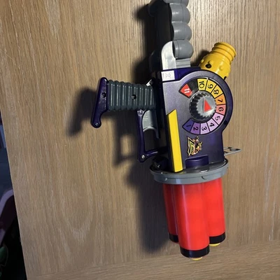Exclusivo Toy Story Emperor Zurg's Blaster de Toy Story de los parques de Disney con bola de espuma funciona Foto 1 de 4
