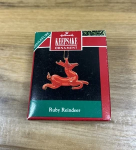 Hallmark Keepsake Ornament "Ruby Reindeer" MINI vidrio soplado - Imagen 1 de 2