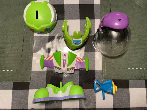Mr. Potato Head Disney Pixar Buzz Lightyear Lot Parts and Accessories Cover
