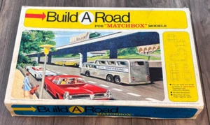BUILD A ROAD FOR MATCHBOX CARS & TRUCKS (Original Box, Dated 1967) - Picture 1 of 4