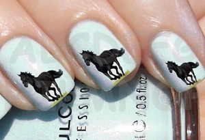 60 x Nail ART agua CABALLO NEGRO galope transferencia uñas STICKERS decals WATER - Picture 1 of 1