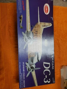 Guillow's Balsa Kit DC-3 -  1/32 Scale - 35.5" WS - New - JT25 Kit 804 - Picture 1 of 10