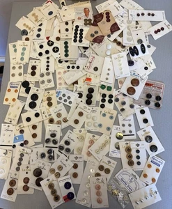 Vintage Lot 100s Store Button Cards Plastic Metal Leather Sewing Crafts Unused - Picture 1 of 11