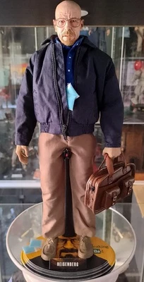 ACTION FIGURE CUSTOM  - BREAKING BAD  - HEISENBERG - 1/6 NO HOT TOYS - Immagine 1 di 4