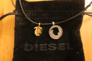 DIESEL Kette Lederband schwarz mit 2 Anhängern Edelstahl silber/gold Unisex NEU - Bild 1 von 5