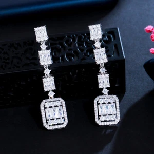Orecchini pendenti lunghi zirconi baguette placcati argento sposa fidanzamento festa gioielli - Foto 1 di 10