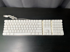 Apple Wired Keyboard (A1048, White, USB Passthrough)