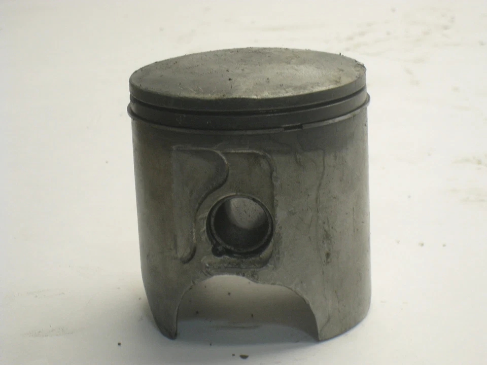 Yamaha YZ250 YZ 250 1986 motor pistón OEM Foto 1 de 4