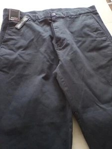 NWT - Roundtree & Yorke Navy Flat Front Men's Khaki Pants - 40W 32L - Picture 1 of 2