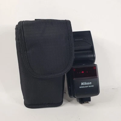 Nikon Speedlight SB-600 Shoe Mount Flash With Case Untested Good Condition  - Image 1 of 4